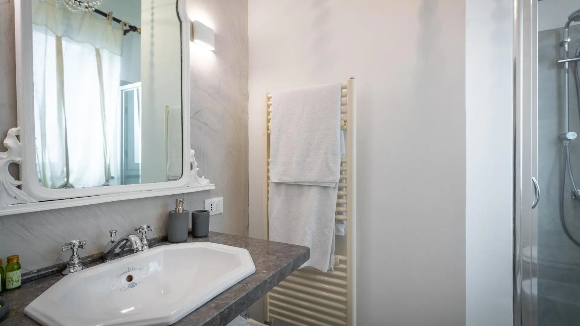 *** Gasthof Bb 22 Charming Rooms & Apartments Palermo Italien