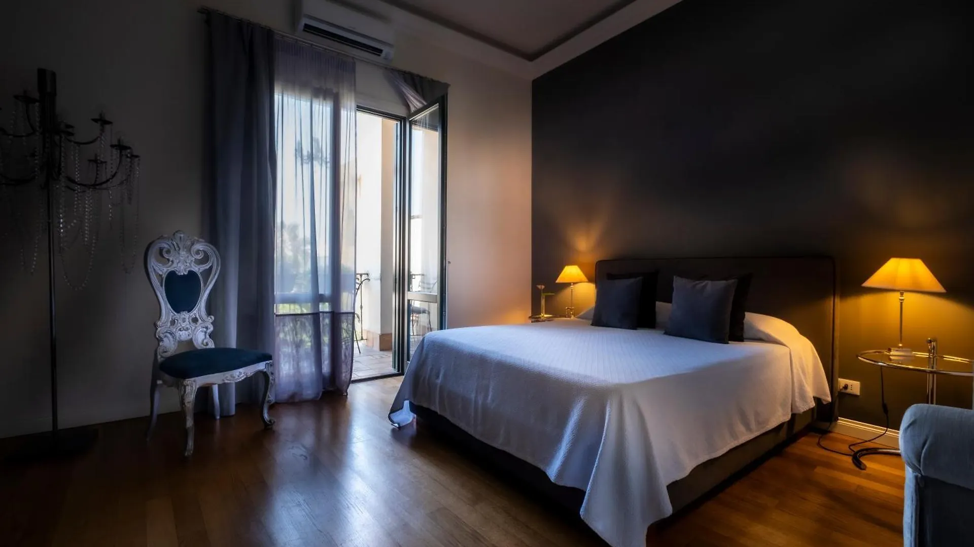 Bb 22 Charming Rooms & Apartments Палермо 3*,  Италия
