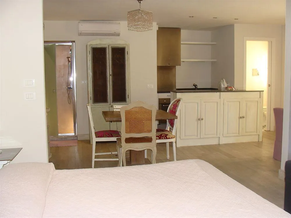 Bb 22 Charming Rooms & Apartments Palermo Gasthof