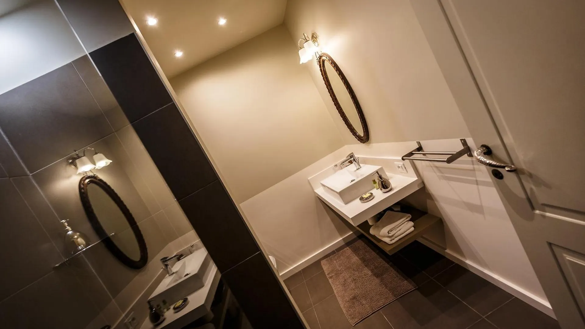 Bb 22 Charming Rooms & Apartments Palermo Gasthof