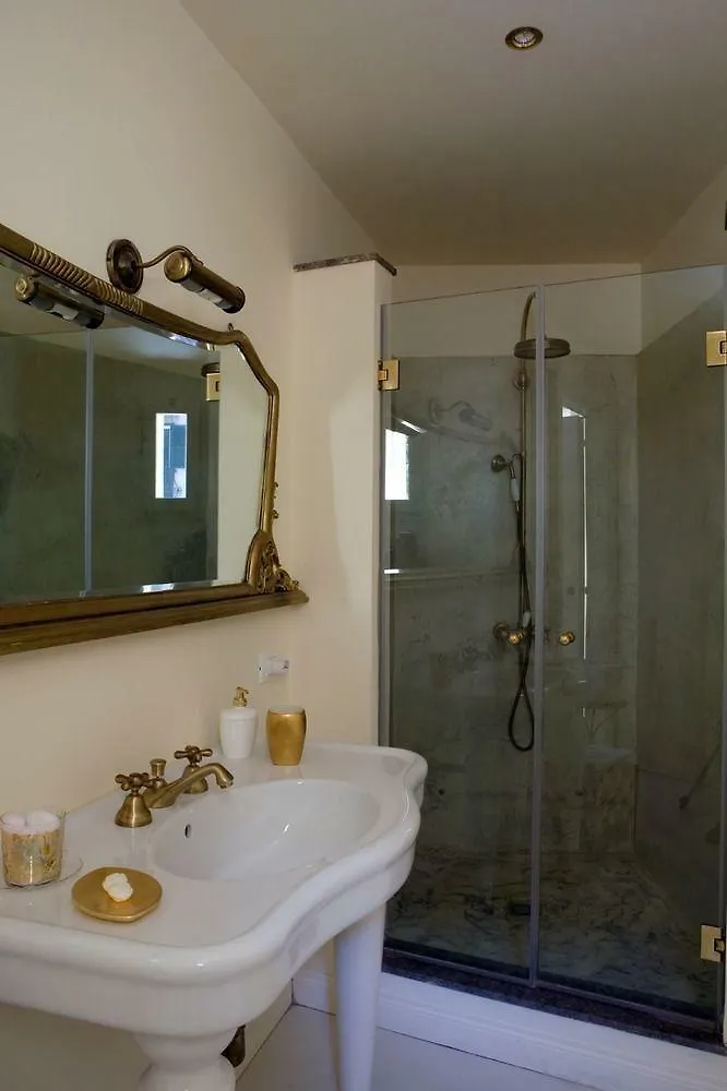 Bb 22 Charming Rooms & Apartments Palermo 3*,